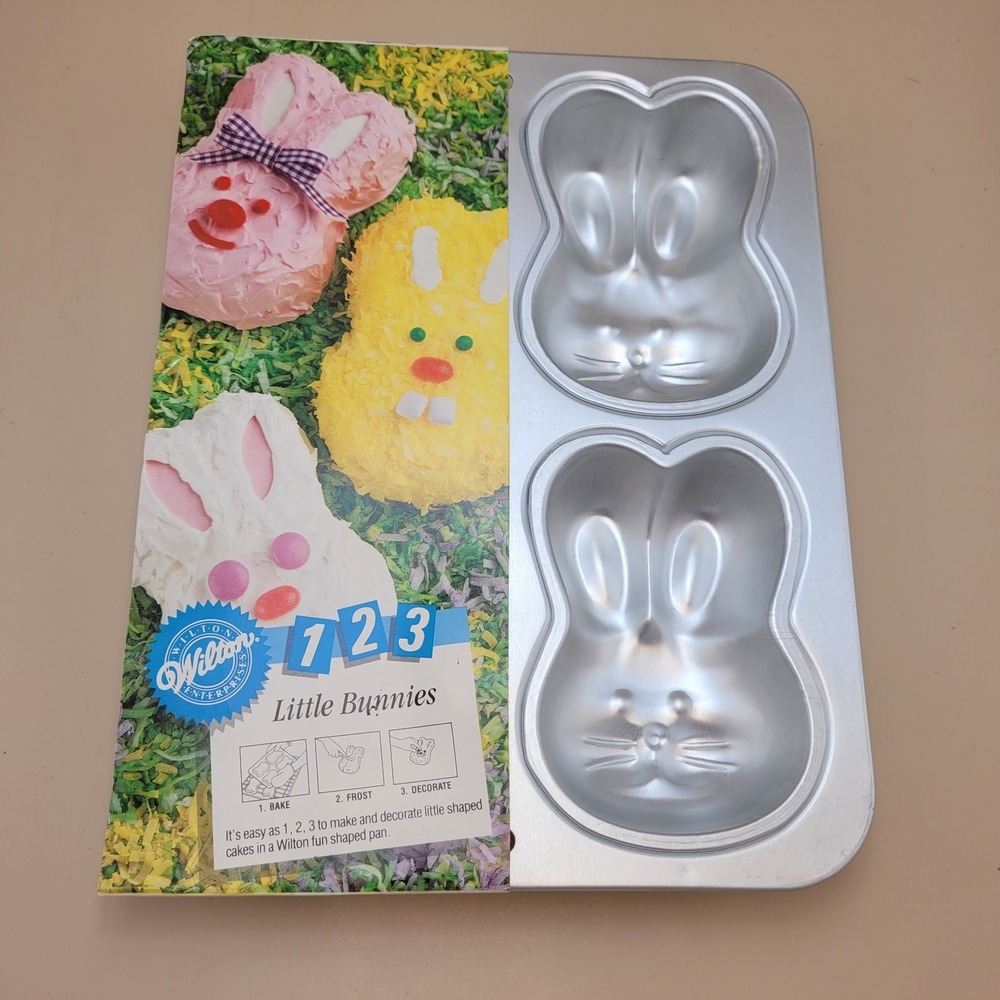 Vintage 1995 Wilton Little Bunnies Rabbit Head Mold Easter Aluminum Cake Pan NEW